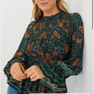 CELINA MOON

Glas Glen Roise Peasant Blouse